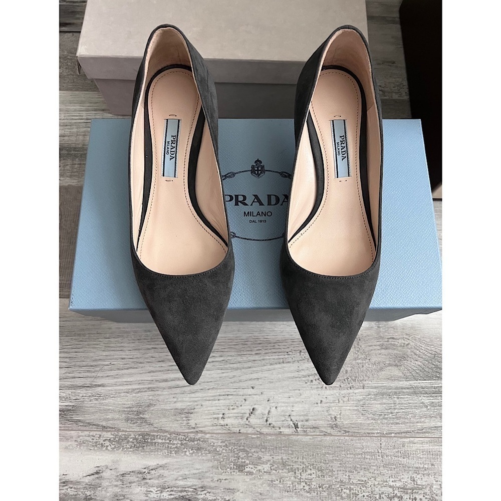 Prada Kitten Heel Suede Pumps Size 35 (5) in Gray - Picture 2 of 6